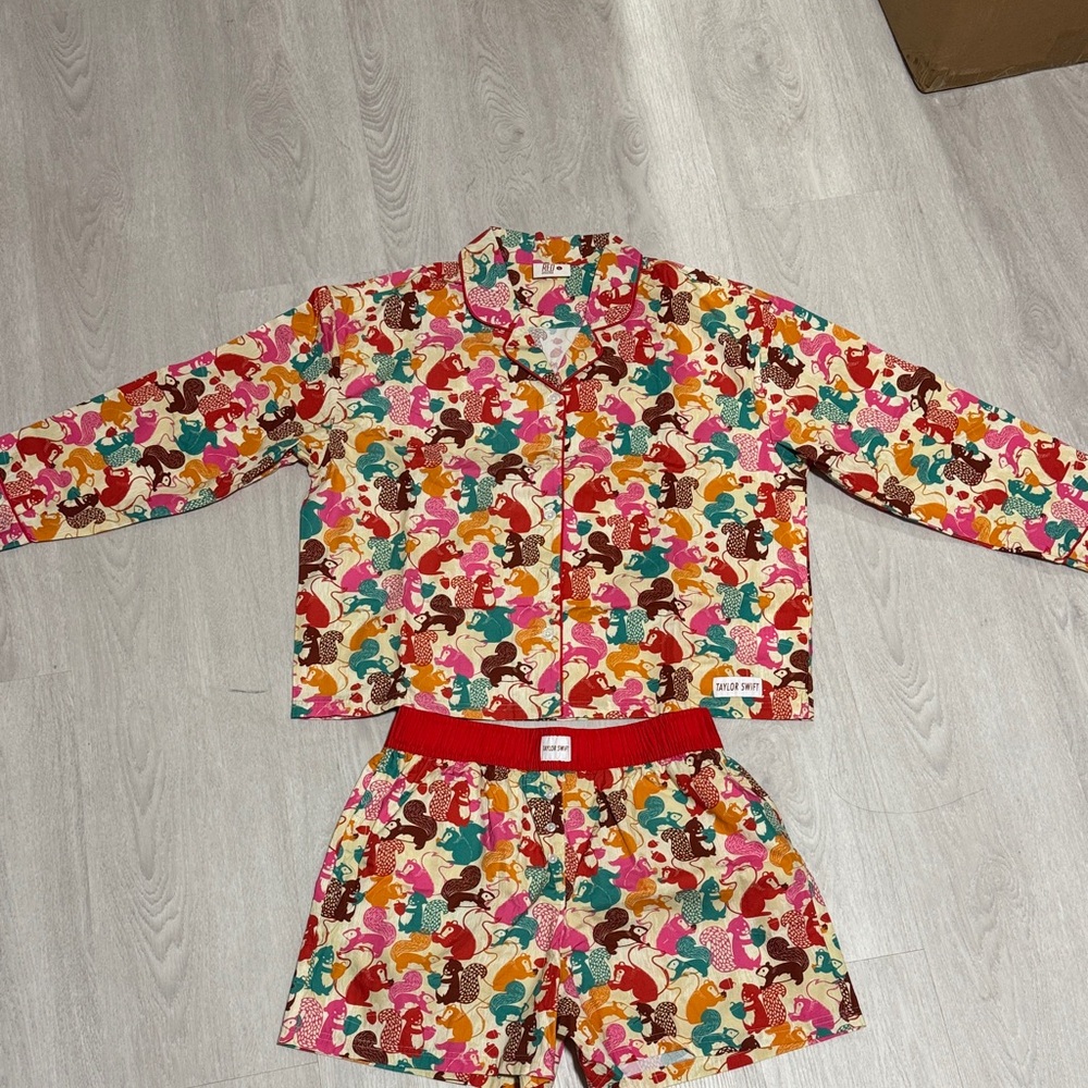 Taylor swift sleep shirt set perfect for christmas